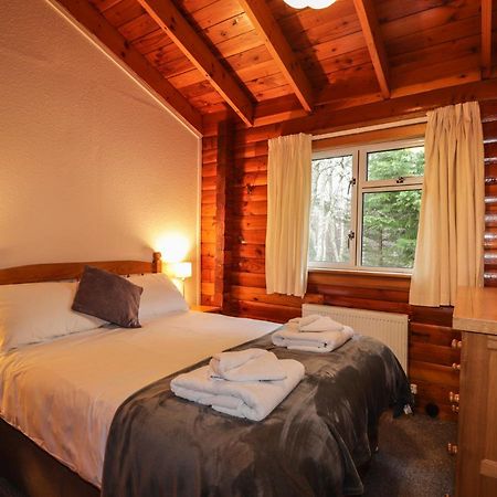 Spruce Lodge Strathpeffer Bagian luar foto