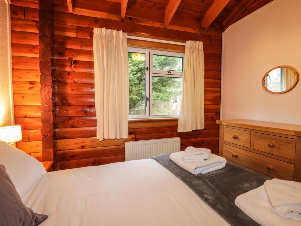 Spruce Lodge Strathpeffer Bagian luar foto