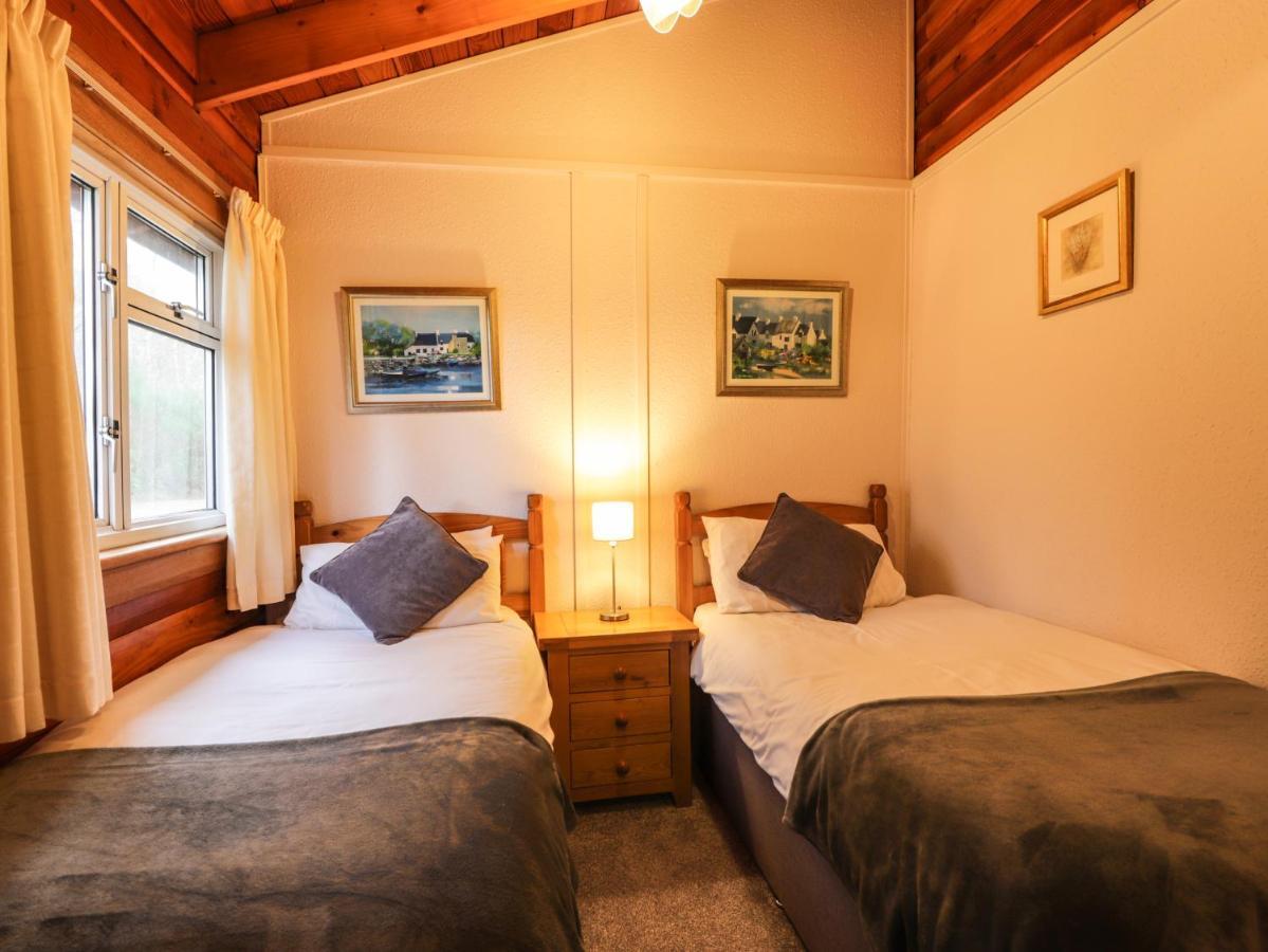 Spruce Lodge Strathpeffer Bagian luar foto
